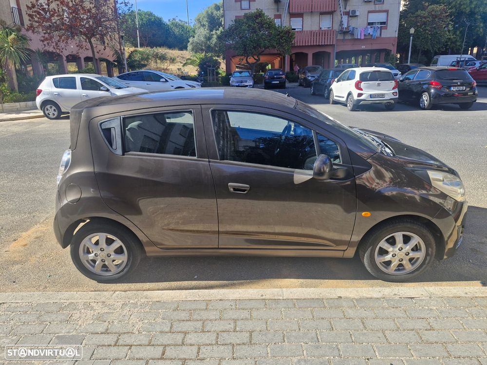 Chevrolet Spark 1.0 L - 3
