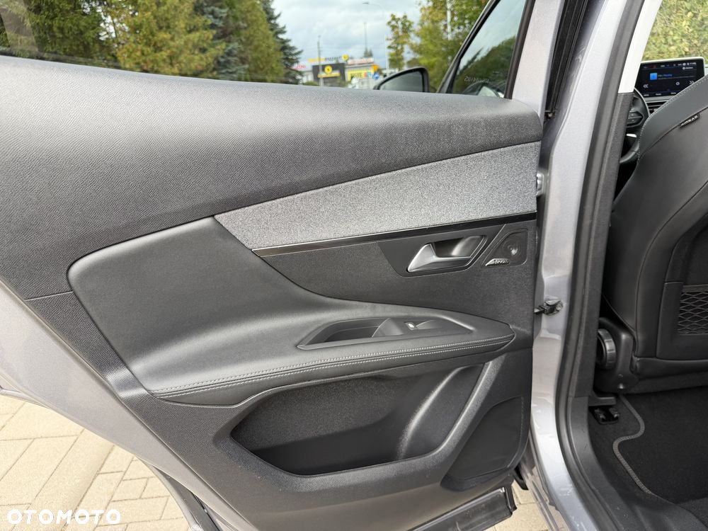 Peugeot 3008 1.6 PureTech GPF Allure S&S EAT8 - 33