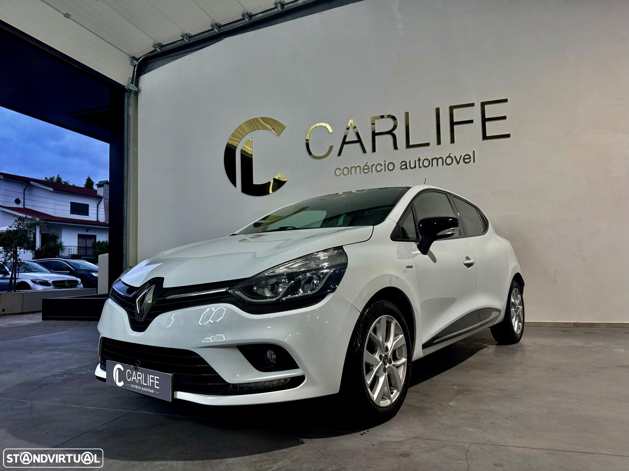 Renault Clio 1.0 TCe Limited - 23