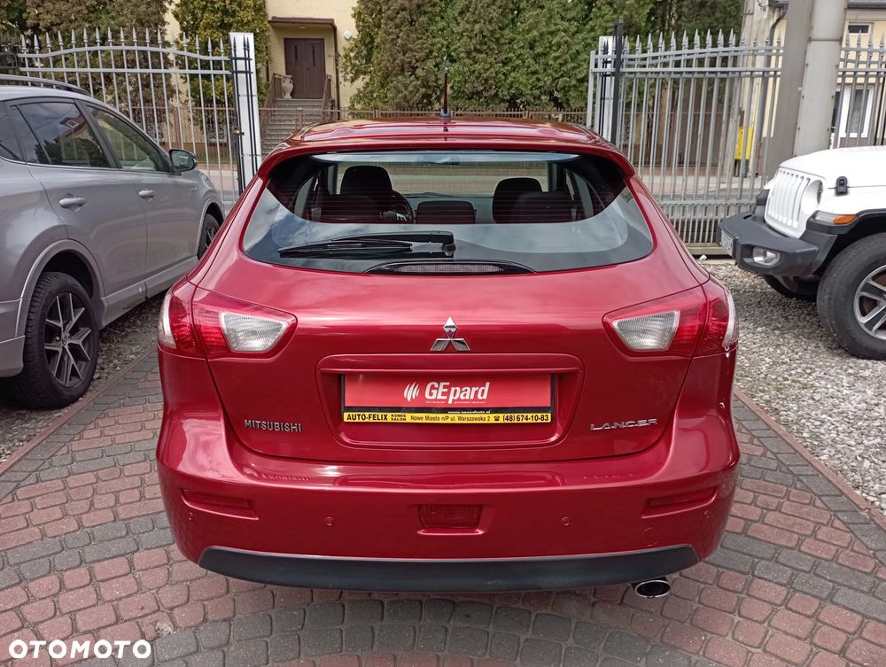 Mitsubishi Lancer 1.8 Invite - 5