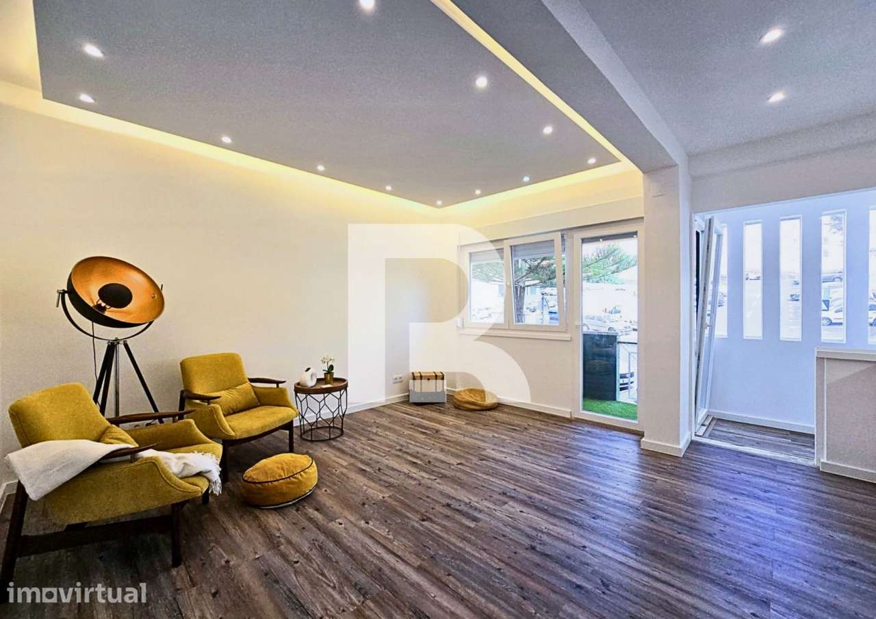 Apartamento T2 remodelado em Agualva, Sintra
