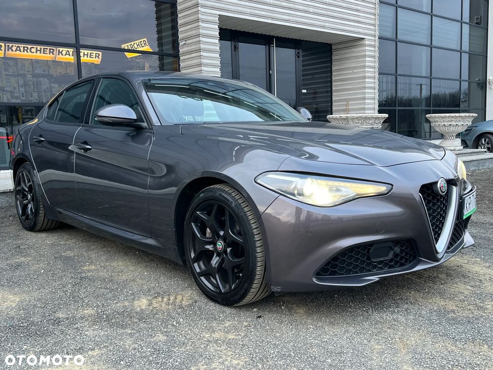 Alfa Romeo Giulia 2.0 Turbo Business - 6