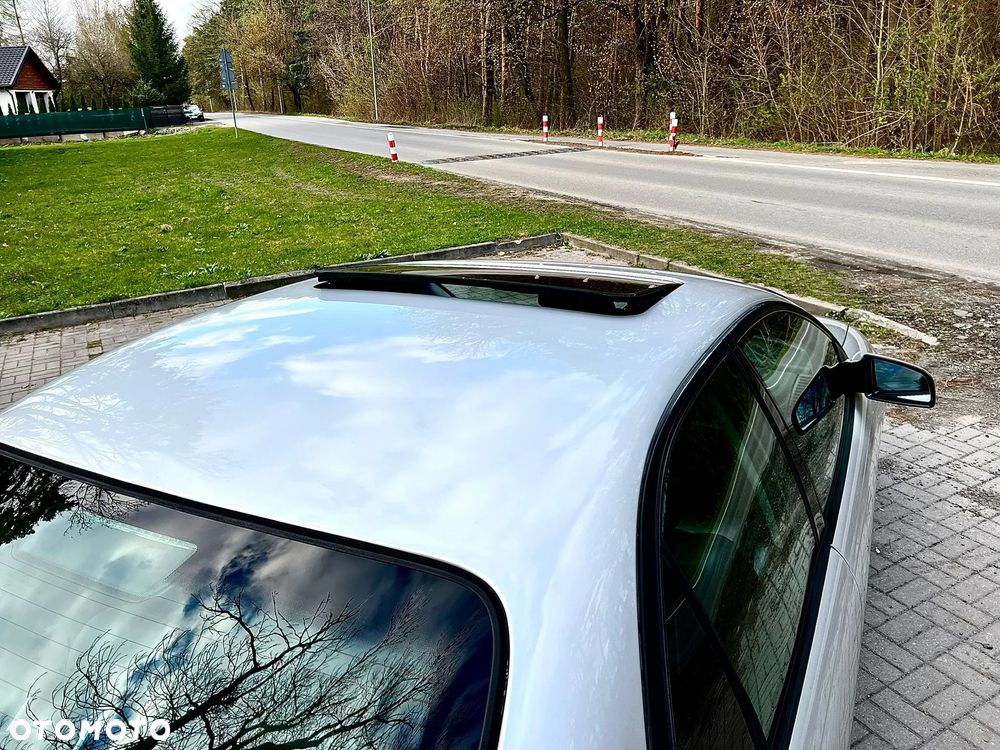 Opel Omega 2.2 Elegance - 18