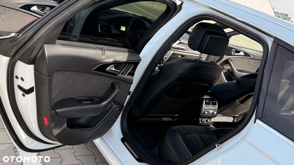 Audi A6 Avant 3.0 TDI Quattro S tronic - 18