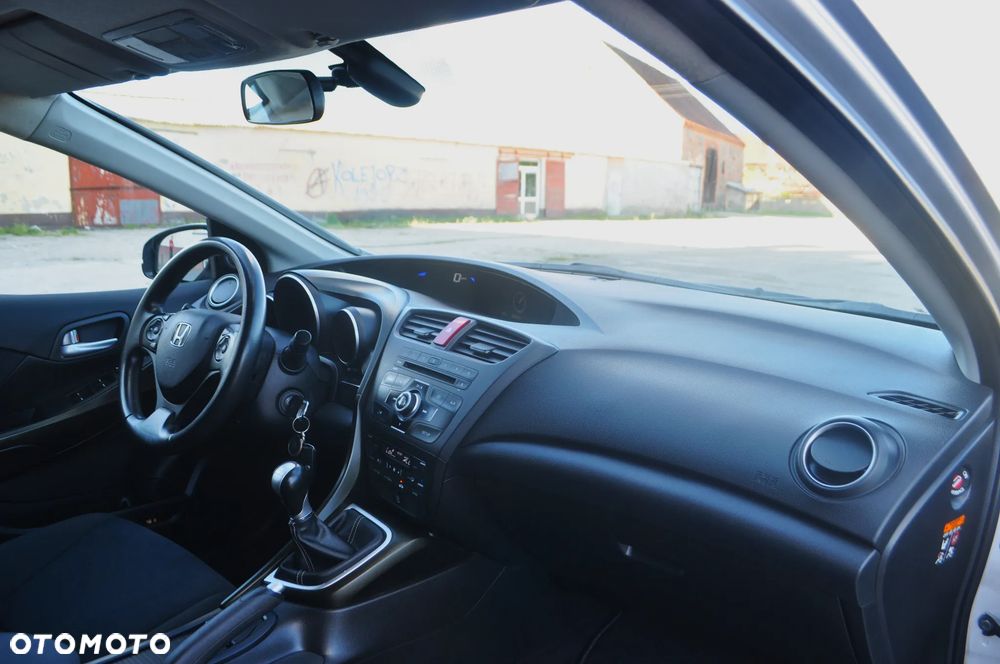 Honda Civic 1.8 i-VTEC Sport - 24