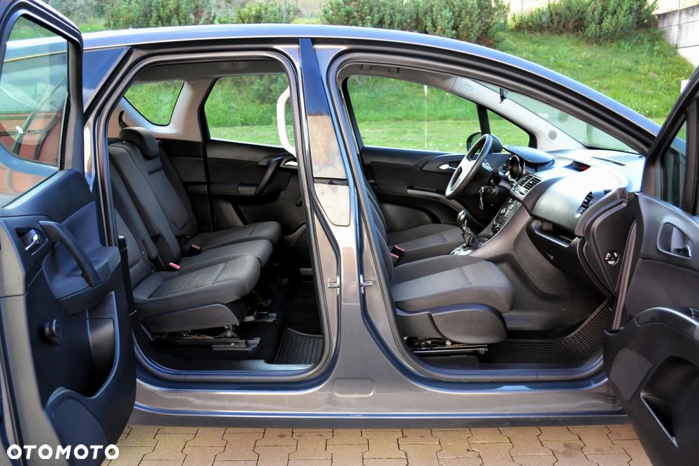 Opel Meriva - 12