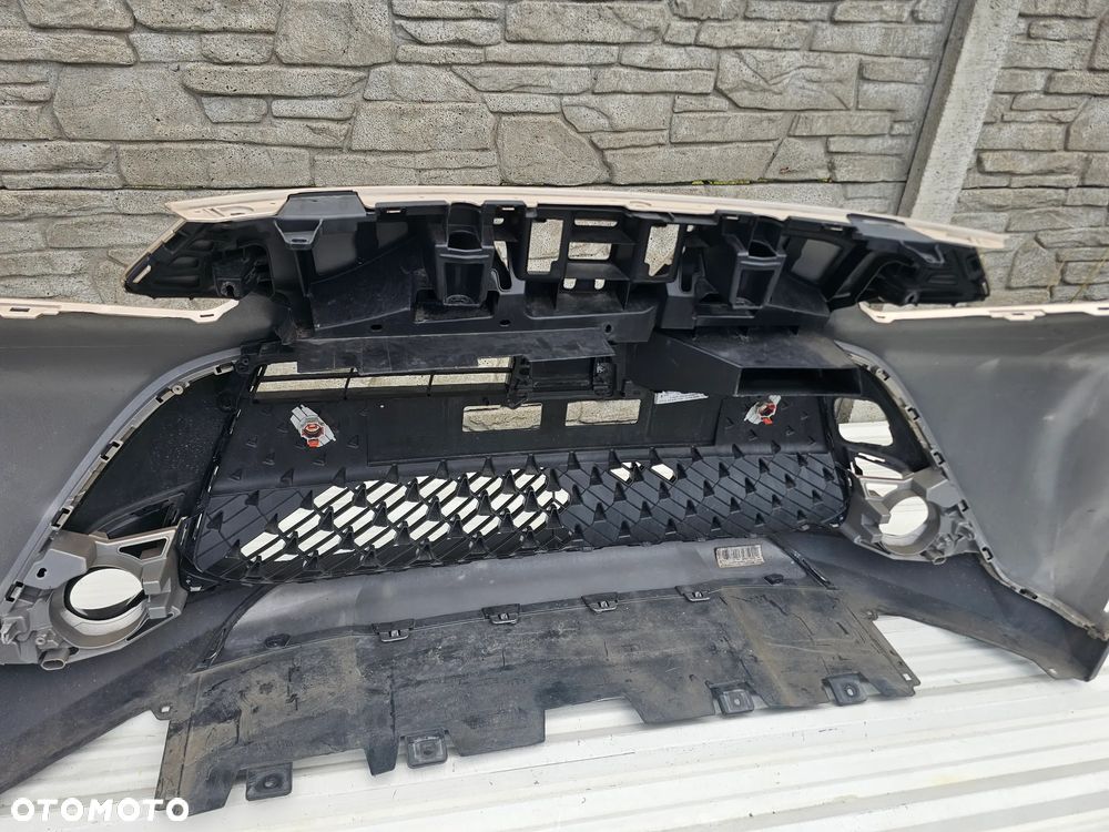 Toyota Aygo x cross ZDERZAK PRZOD - 9