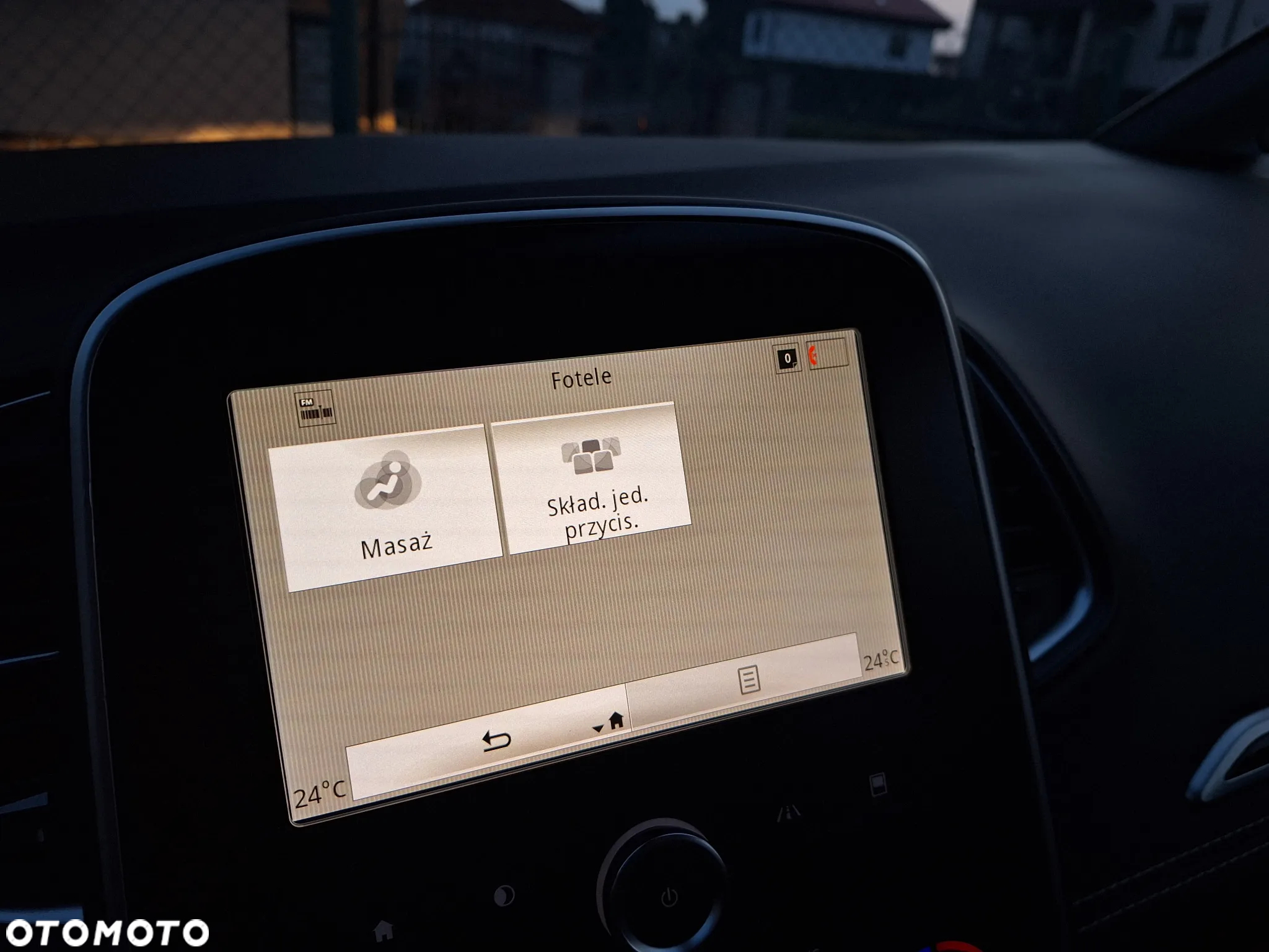 Renault Grand Scenic - 22
