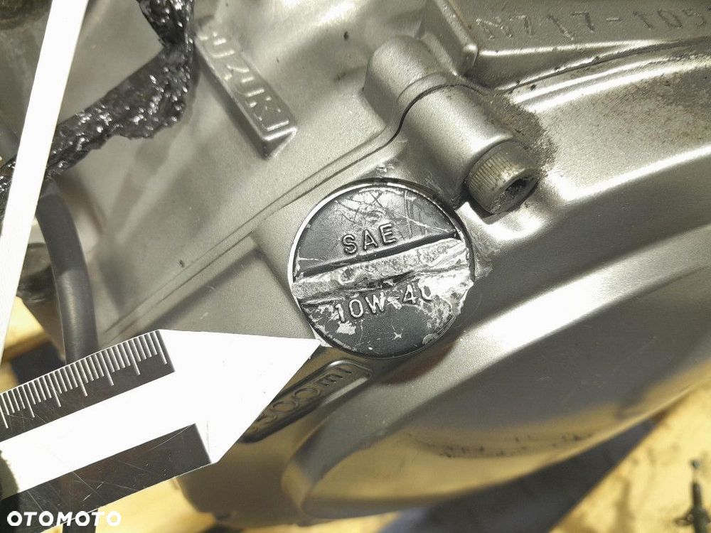 SUZUKI GSX 600FW SILNIK - 7