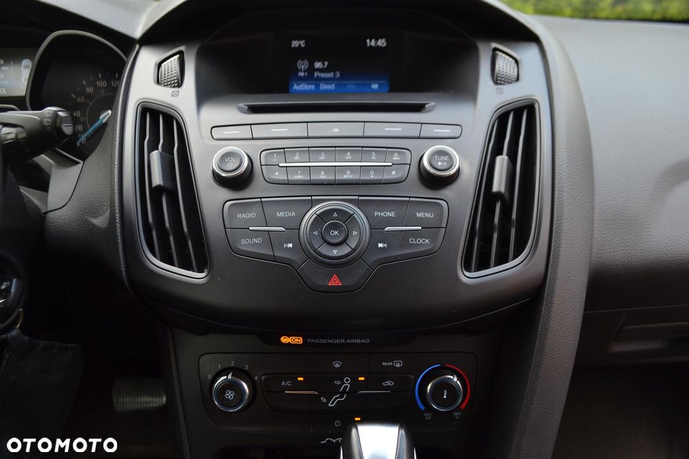 Ford Focus 1.6 Trend MPS6 - 21