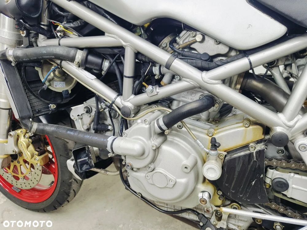Ducati Monster - 19