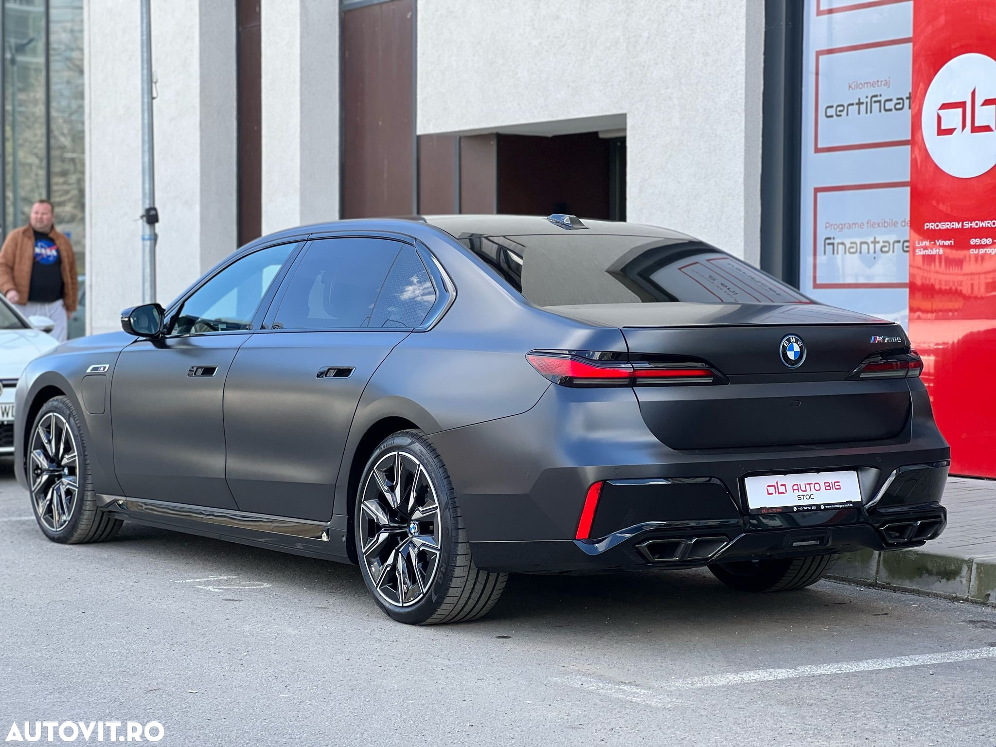 BMW M7 M760e xDrive - 13