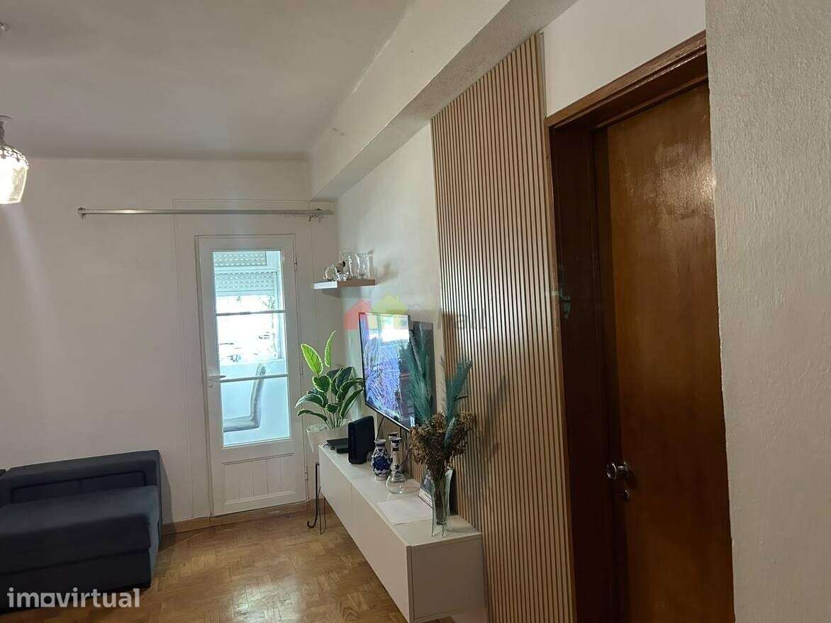 Apartamento T3 com Potencial em São Sebastião, Setúbal - Grande imagem: 2/19
