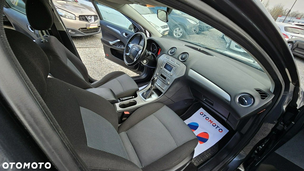 Ford Mondeo - 22