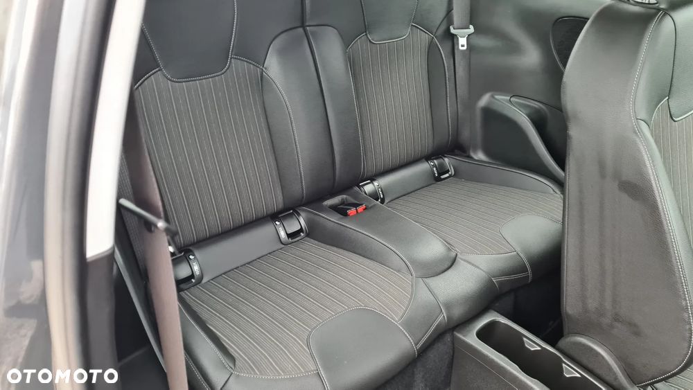 Opel Adam 1.4 White Link - 12