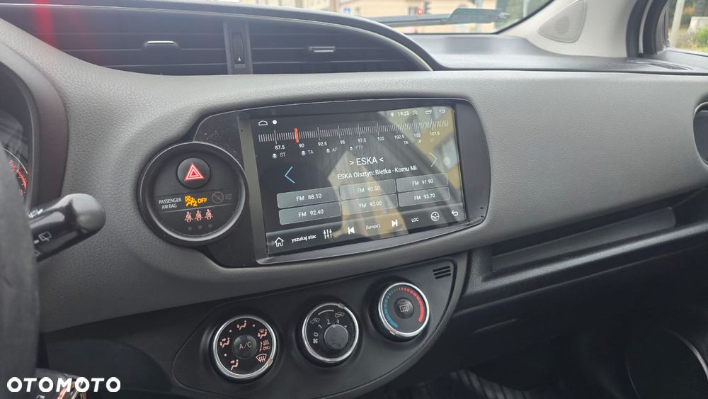 Toyota Yaris 1.0 Active - 11