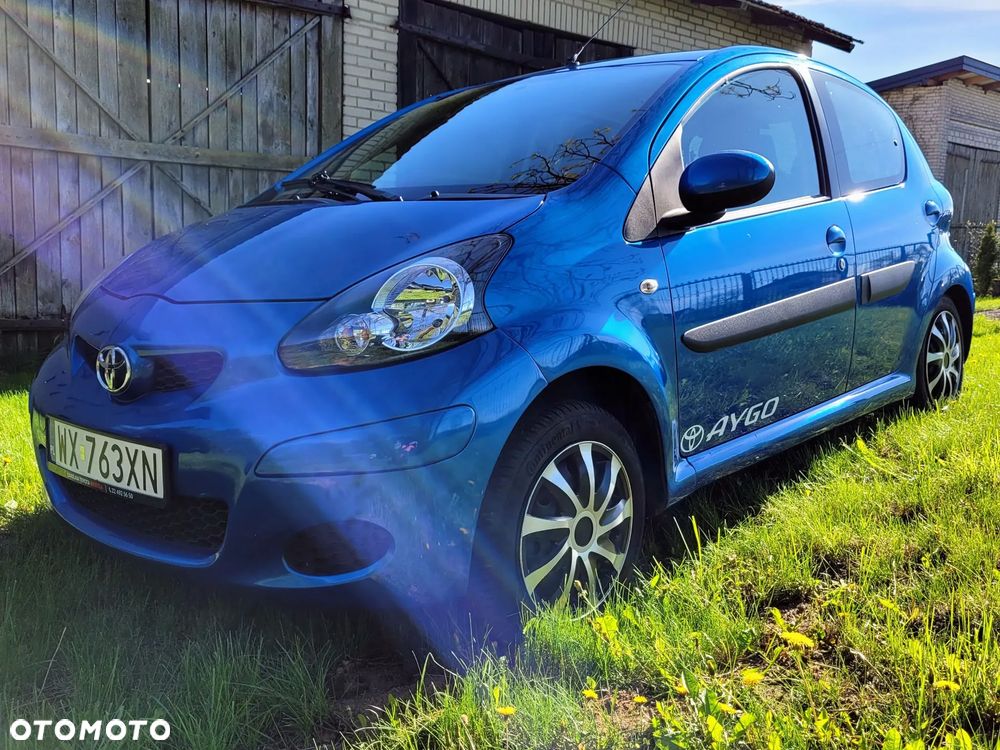 Toyota Aygo 1.0 VVT-i Sol EU5 MM - 2