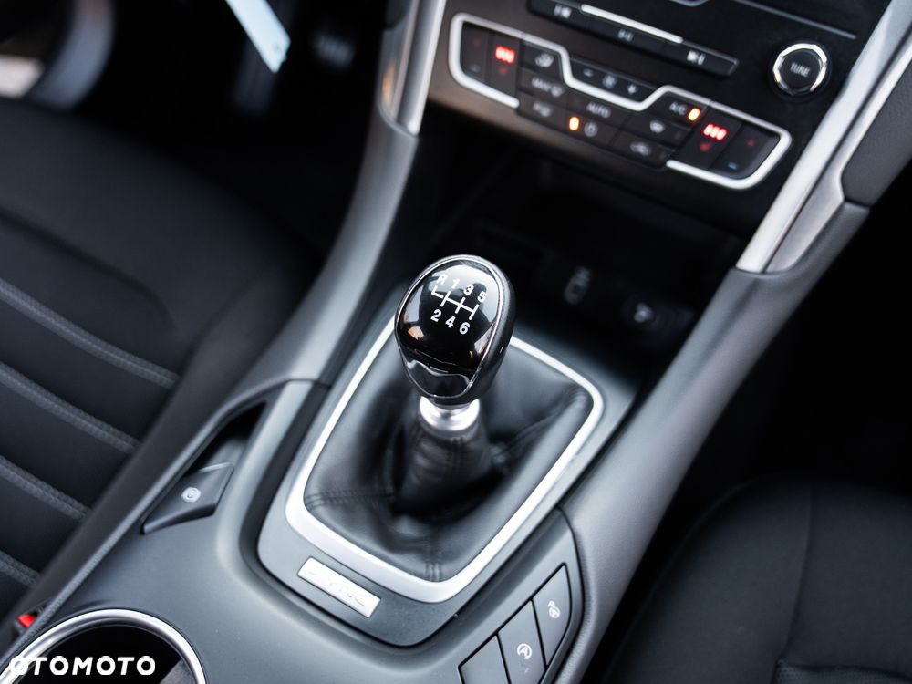 Ford Mondeo 2.0 EcoBlue Titanium - 21