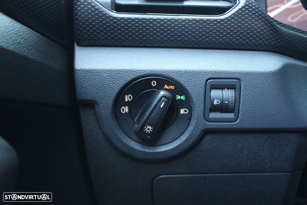 VW T-Cross 1.0 TSI BlackStyle - 31