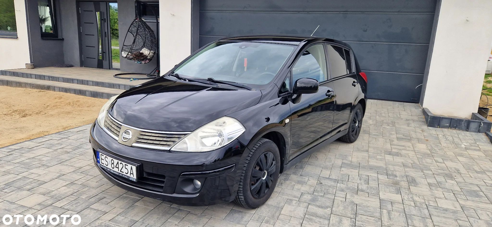 Nissan Tiida 1.6 Tekna - 1