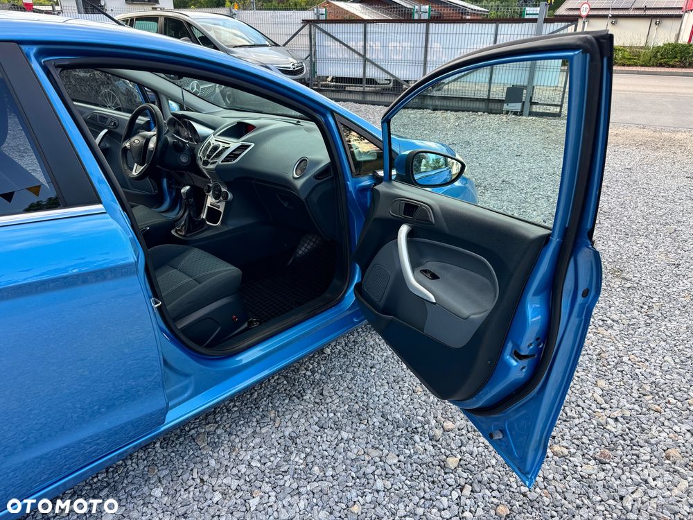 Ford Fiesta 1.4 Champions Edition - 15