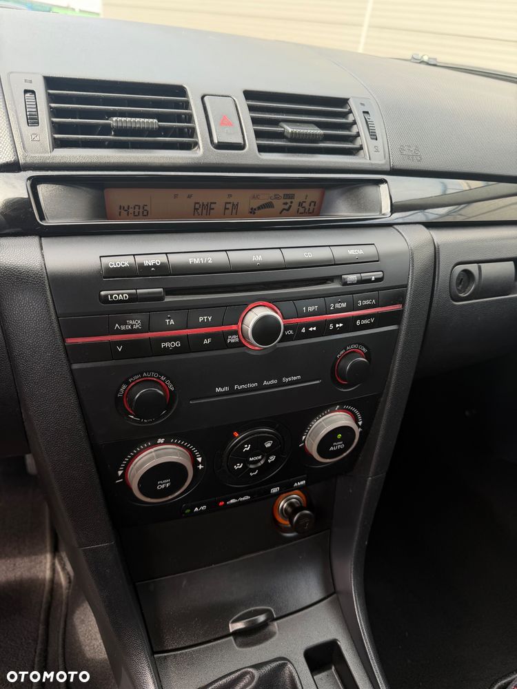 Mazda 3 1.6 Sport Comfort - 16