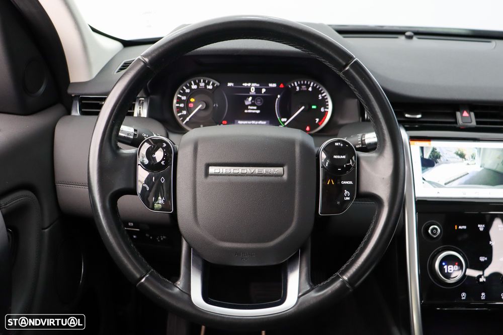 Land Rover Discovery Sport P300e Dynamic SE - 18