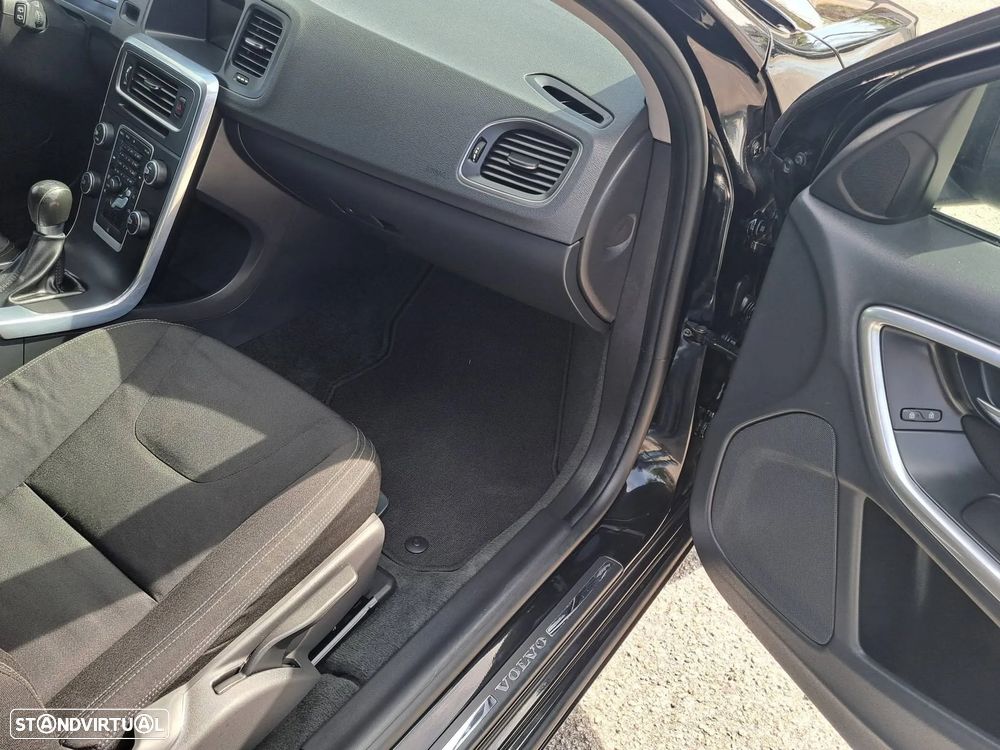 Volvo V60 1.6 D2 Drive Kinetic Start/Stop - 24