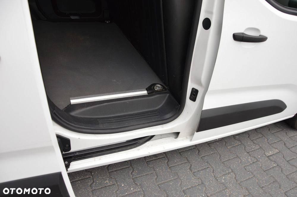 Toyota PROACE CITY LONG XL - 22