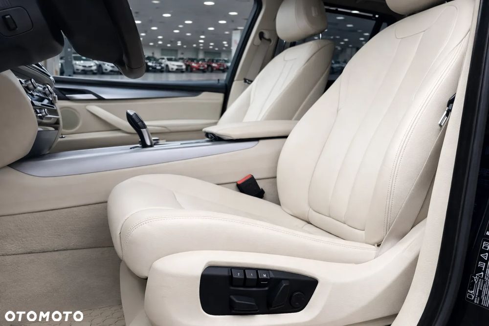 BMW X5 xDrive25d Sport-Aut - 23