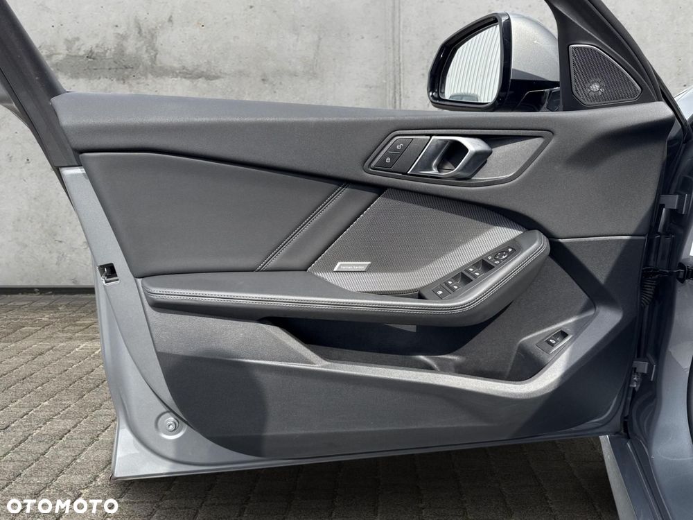 BMW Seria 1 - 17