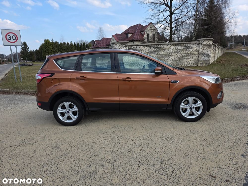 Ford Kuga 2.0 TDCi AWD Titanium - 23