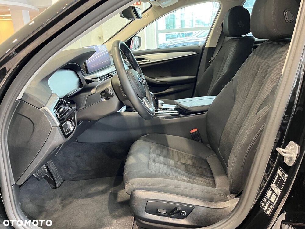BMW Seria 5 - 22
