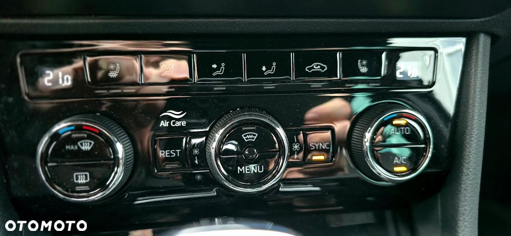 Skoda Superb 2.0 TDI L&K DSG - 14