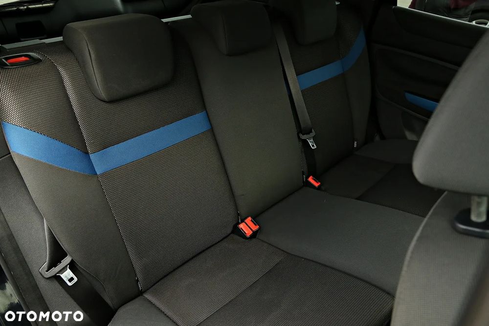 Ford Kuga 2.0 TDCi 2x4 Trend - 9