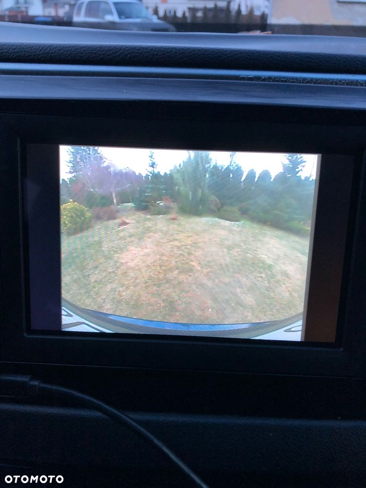 Chrysler Pacifica - 12