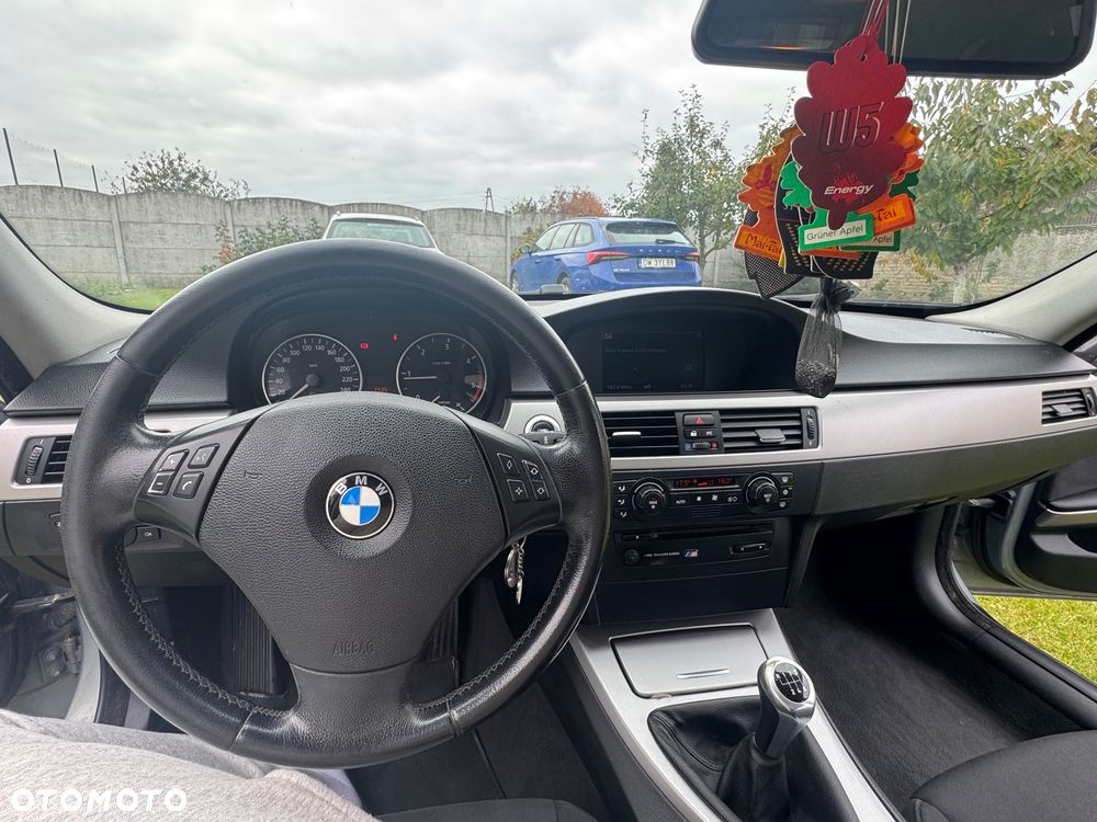 BMW Seria 3 320d - 9