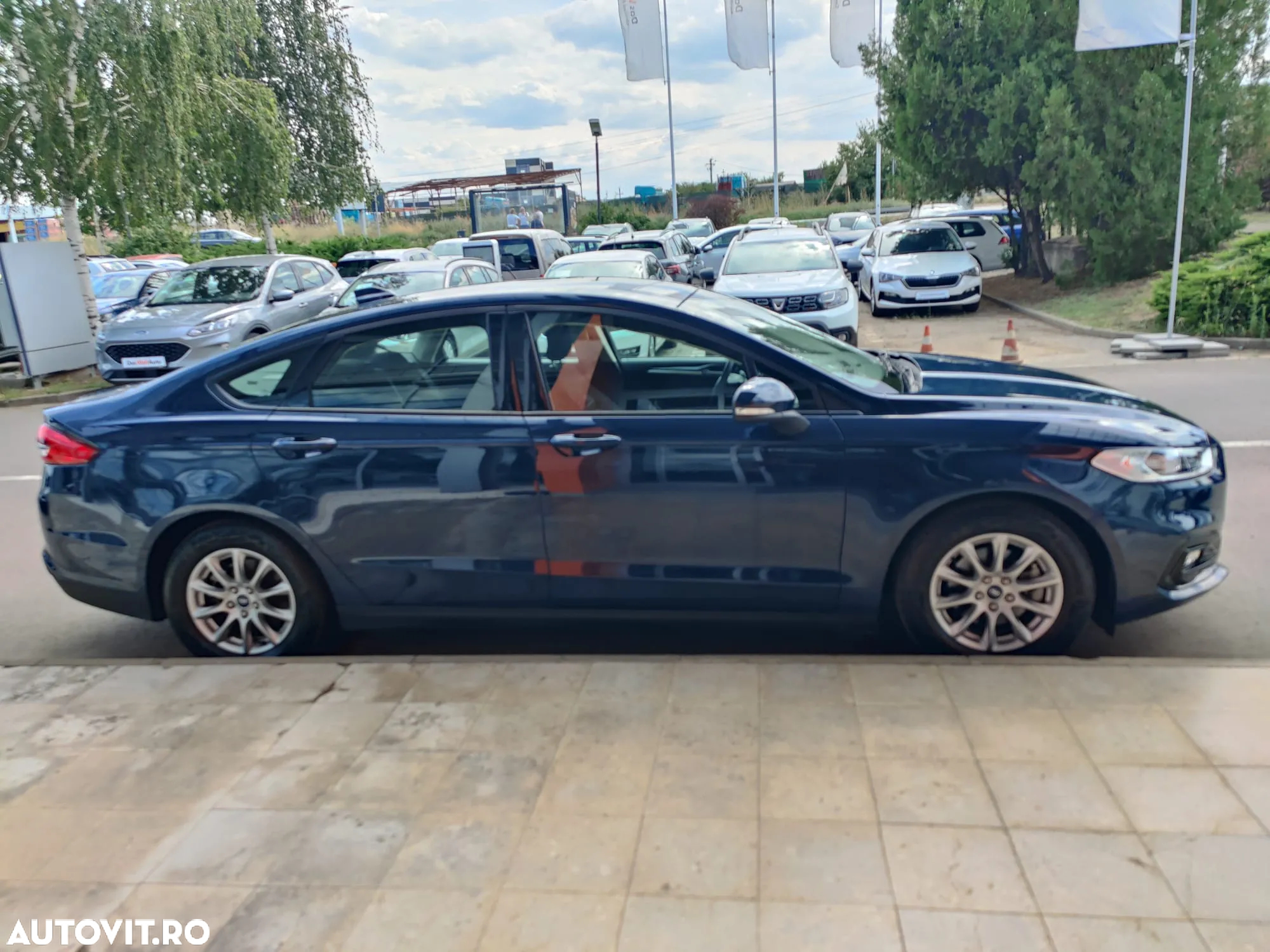 Ford Mondeo - 8