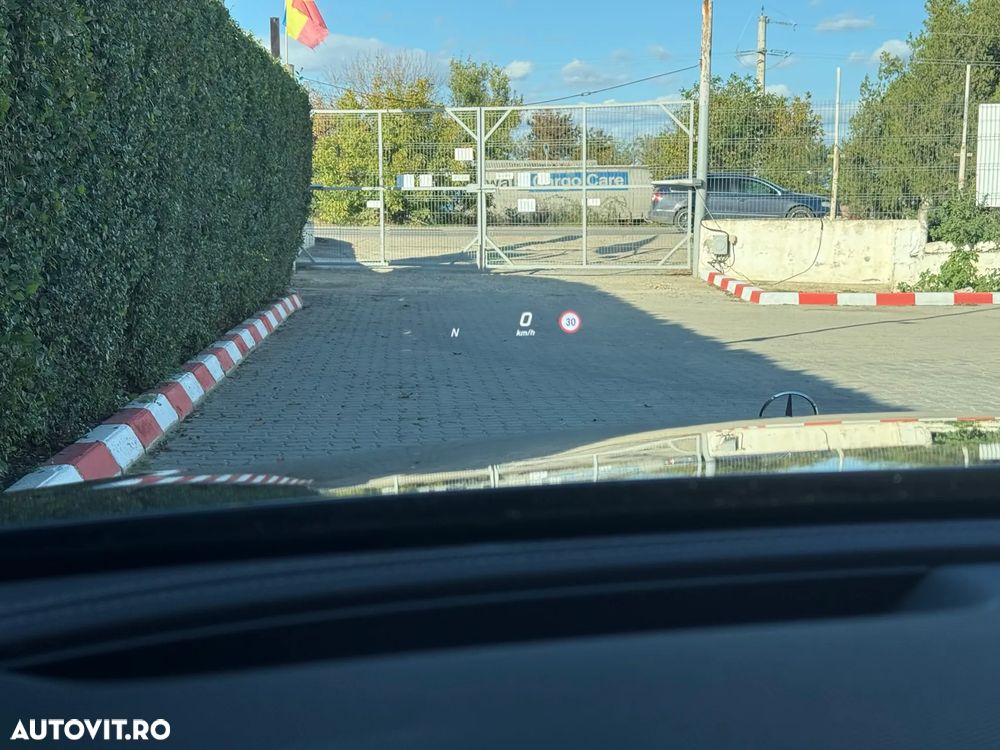 Mercedes-Benz E - 21