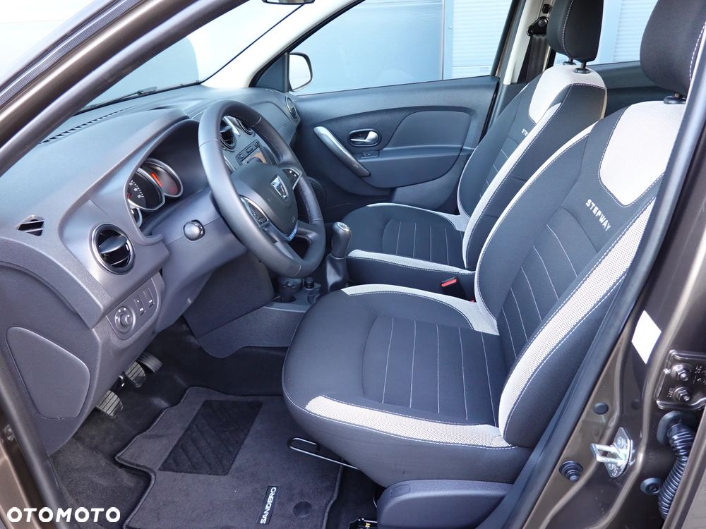 Dacia Sandero Stepway 0.9 TCe Laureate S&S - 12