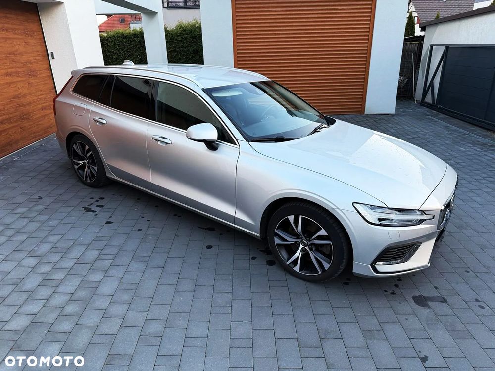 Volvo V60 T6 AWD Plug-In Hybrid Ultra Bright - 4