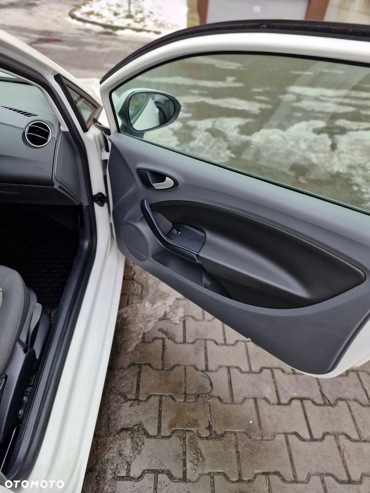 Seat Ibiza SC 1.4 16V Style - 11
