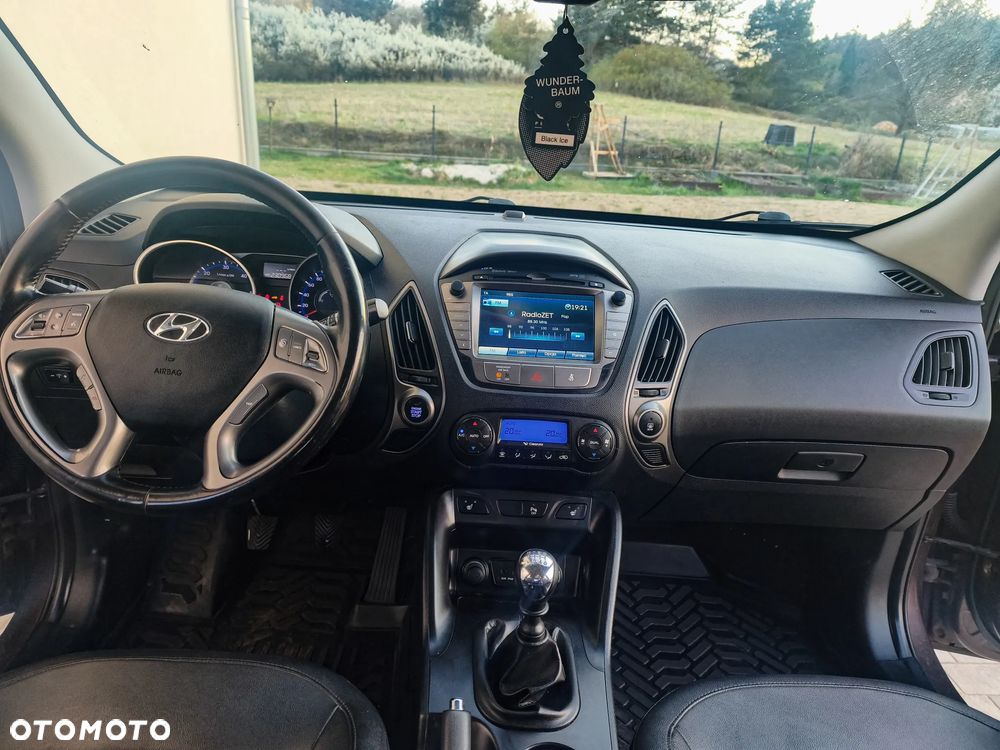 Hyundai ix35 1.7 CRDi 2WD Fifa World Cup Edition - 10
