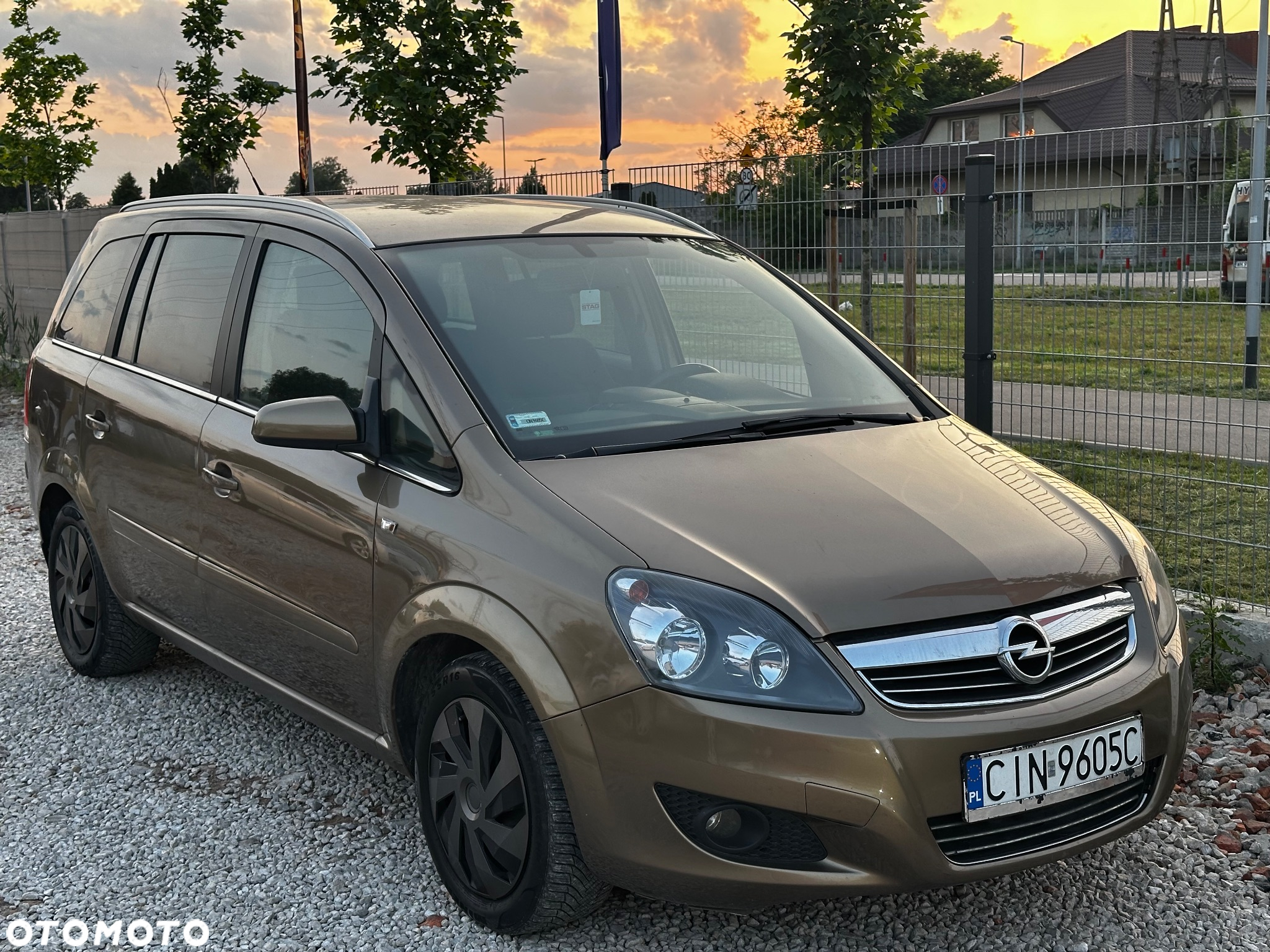 Opel Zafira 1.8 Cosmo - 11