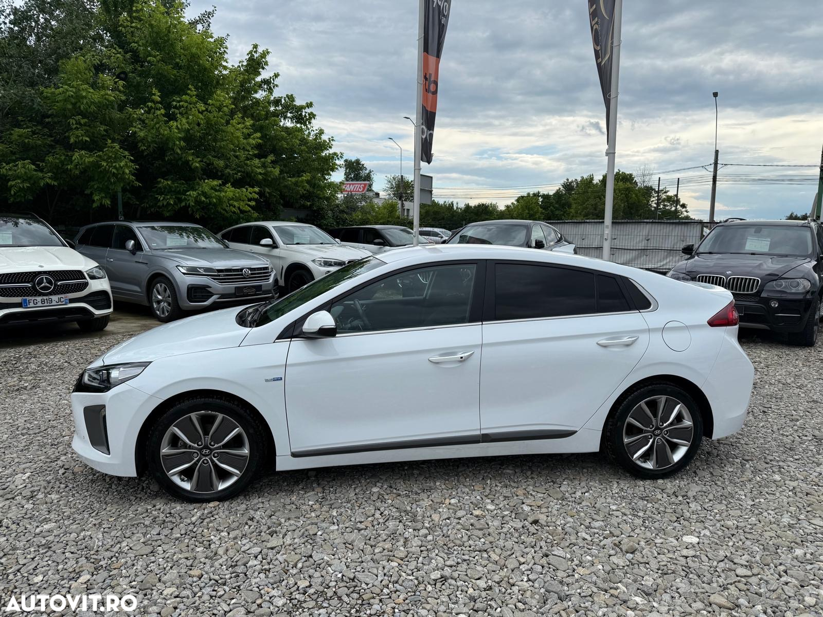 Hyundai IONIQ Hybrid 1.6 GDI Premium - 30