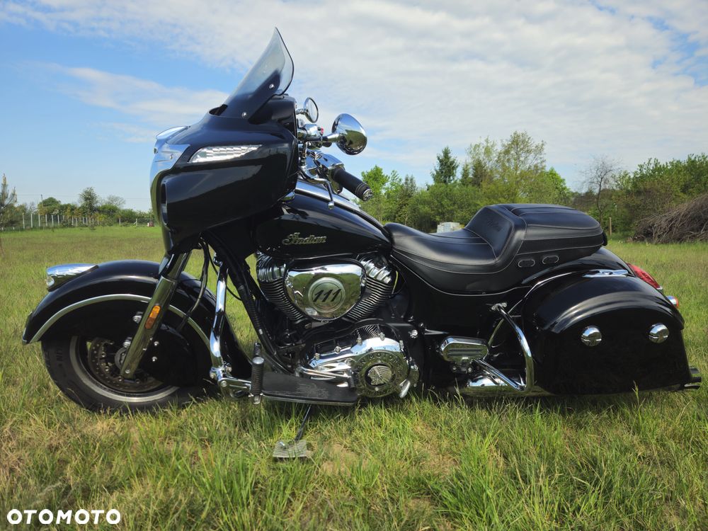 Indian Roadmaster - 8
