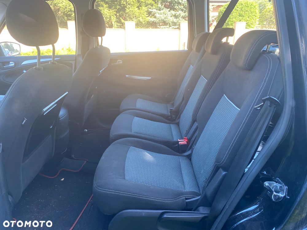 Ford Galaxy - 7