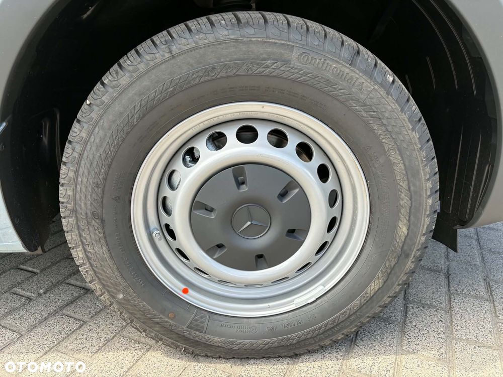 Mercedes-Benz Sprinter - 18