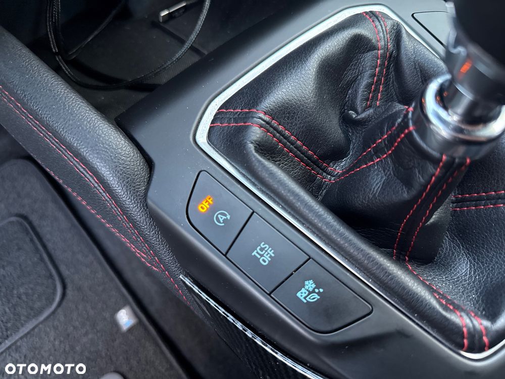 Ford Focus 1.5 EcoBoost STart-Stopp-System ST-LINE - 27