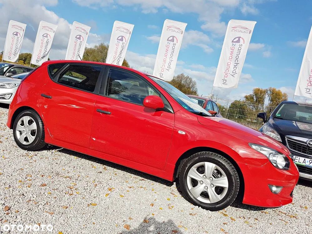 Hyundai i30 1.4 Blue Comfort - 27